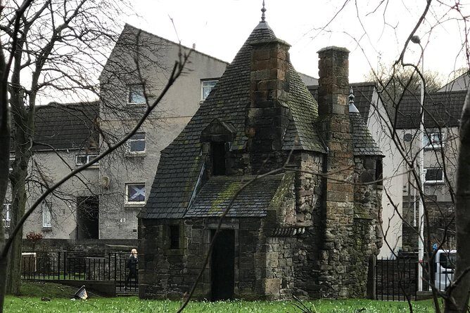 Private Edinburgh Full Day Guided Tour in a Black Cab LEVC TX - Leith, Royal Yacht Britannia, Dean Village, and Duddingston Kirk