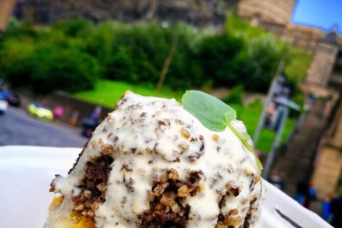 Private Edinburgh Street Food Walking Tour - A 3-hour Edinburgh food-and-history walk that stays on your feet