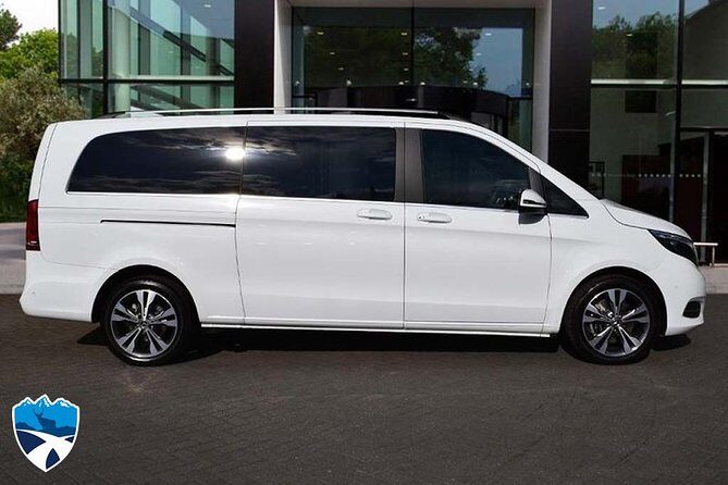 Private luxury transfer from Edinburgh Airport to Edinburgh - How Drivers Add Value: Local Tips and Real Adaptability