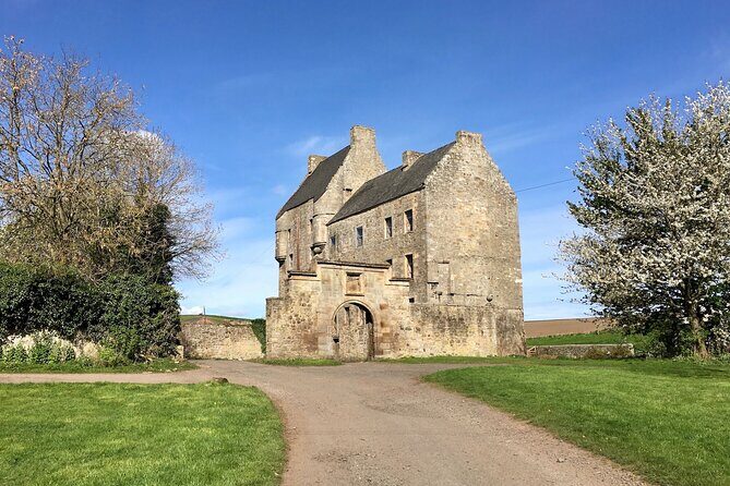 Private 'Outlander' Film Locations Day Trip from Edinburgh - How this private Outlander day trip works from Edinburgh