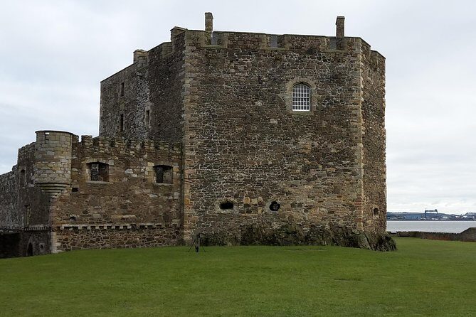Private Outlander Tour from Edinburgh - Hopetoun House and the Duke of Sandringham setting