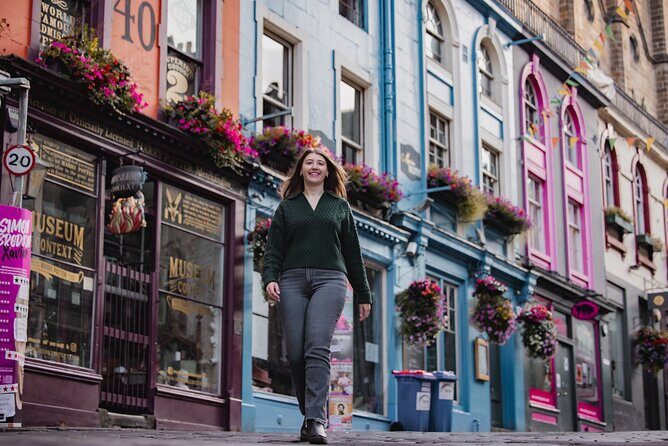 Private Photoshoot in Edinburgh with a Professional Photographer - Price and value: $289.37 per group is the real deal here