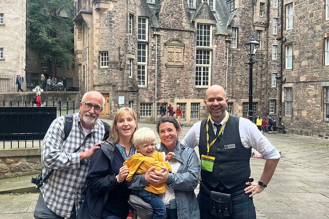 Private Royal Mile walking tour - Discover the history of our most famous street - Royal Mile on Foot: why this private walk works