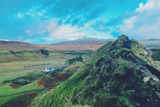 Private Scottish Highlands and Loch Ness Tour from Edinburgh - Getting rolling: Kelpies, Stirling, Doune Castle, and the Kilmahog comfort break