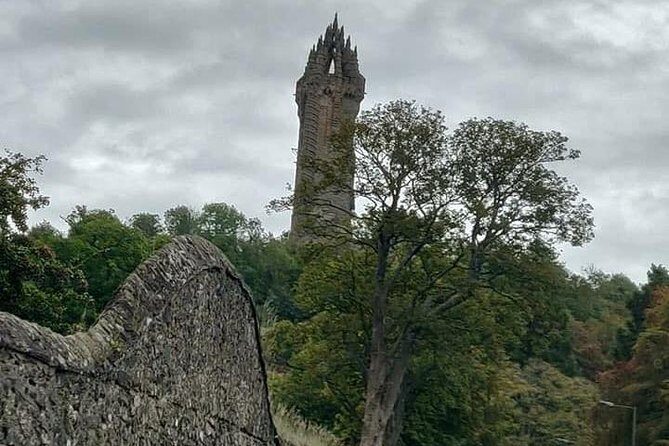 Private Stirling Day Guided Tour in the Premier Classic LEVC TXE - Battle of Bannockburn Experience: a quick hit of the 1314 turning point