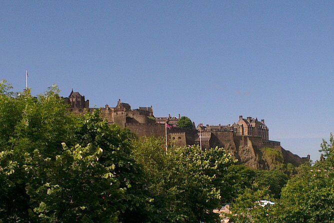 Private Walk: Edinburgh Old Town and New Town - Timing, pace, pickup, and how to plan your day