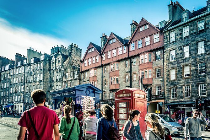Private Walking Tour: Edinburgh Highlights, including entry to Edinburgh Castle - Starting at The Hub on the Royal Mile