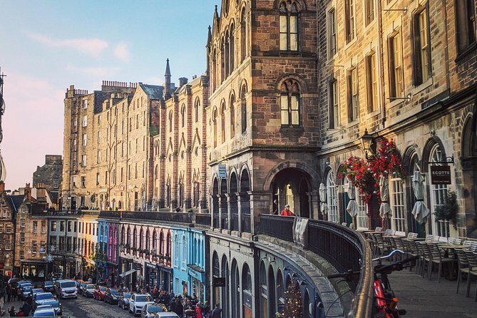 Private Walking Tour: Edinburgh Highlights, including entry to Edinburgh Castle - Walking the Royal Mile like a local route, not a checklist