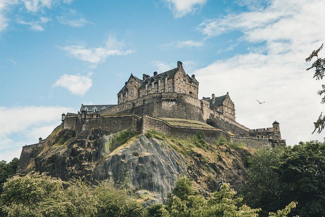 Private Walking Tour: Edinburgh Highlights, including entry to Edinburgh Castle - Lady Stair’s Close: tiny entry, big atmosphere