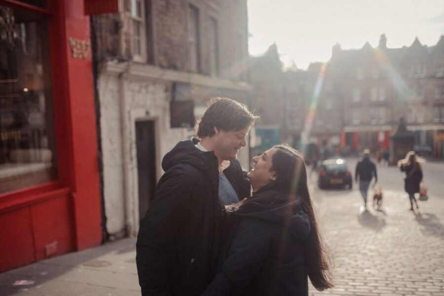 Romantic Photoshoot Experience for Couples in Edinburgh - Why Edinburgh Old Town is the right backdrop for couple photos