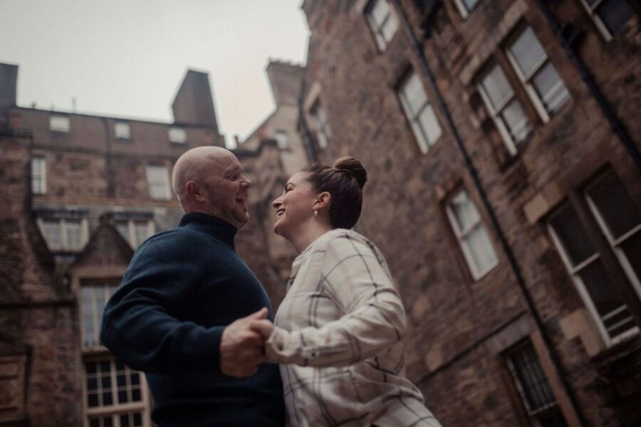 Romantic Photoshoot Experience for Couples in Edinburgh - The timing range (30 minutes to 1.5 hours) and what it means for your photos