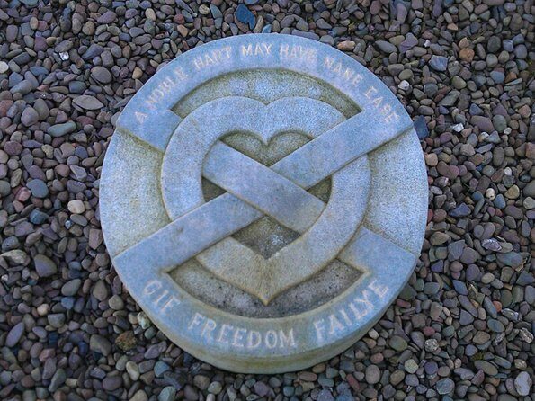 Rosslyn Chapel and Hadrian's Wall Small Group Tour from Edinburgh - Carter Bar border crossing and Jedburgh: short stops with big “I get it now” moments