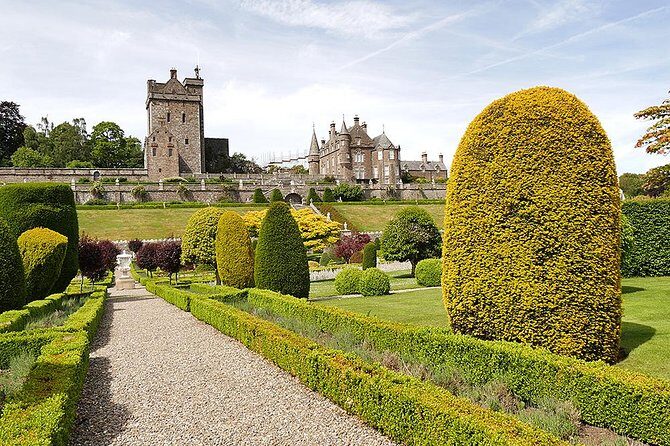 Scottish castles tour - private four castles tour from Edinburgh - Stirling Castle: royal power in a single hour