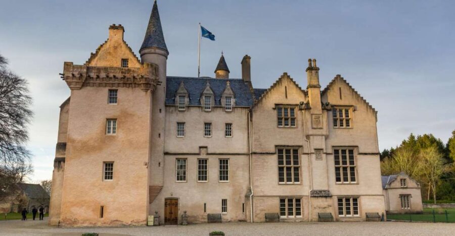 Scottish Highlands 4-Day Castle Tour From Edinburgh - Comfort on the road: a 16-seat Mercedes and tight timing