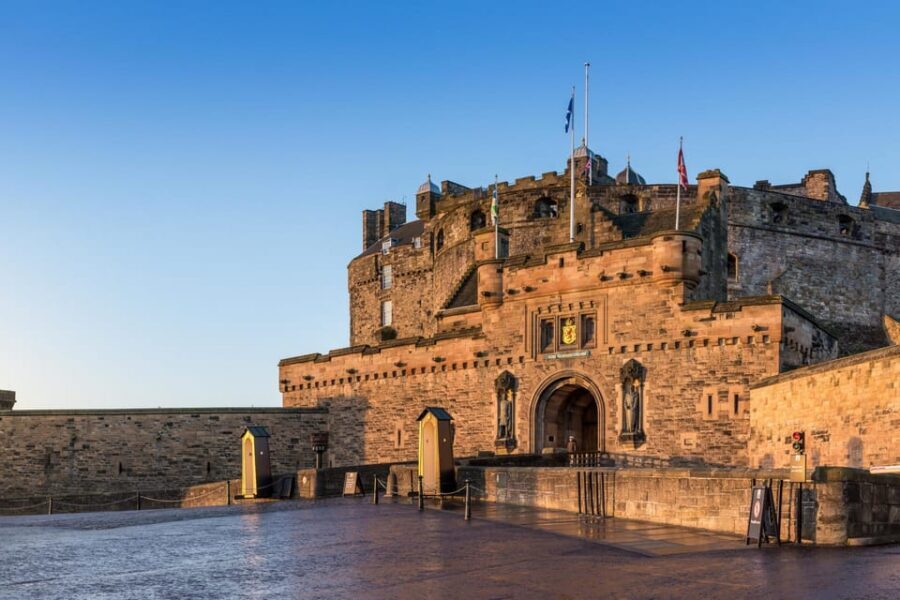 Skip-the-line Edinburgh Castle with Old Town Walking Tour - Price and value: $308 per person, and when it makes sense