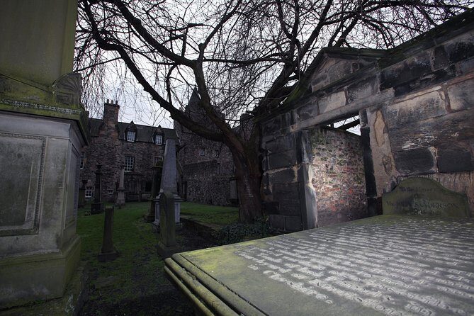 Small Group Edinburgh Underground Vaults & Graveyard Ghost Tour - Value for the money: $43.41 for vaults plus a graveyard walk