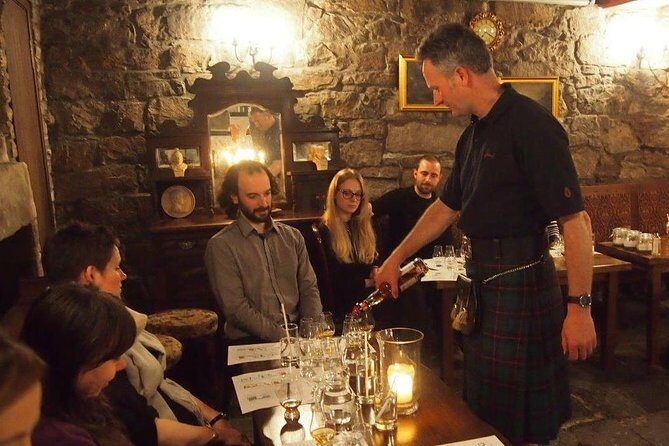 Small Group Edinburgh Whisky Tour and Tasting - Who should book this Edinburgh whisky experience
