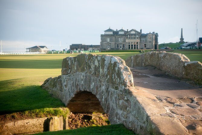 St. Andrews & The Old Course Private Day Tour from Edinburgh - Lunch at the Jigger Inn: Classic Scottish 19th Hole Comfort
