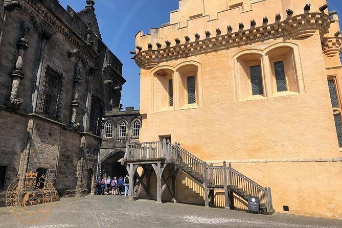 Stirling Castle and Loch Lomond Full-Day Private Tour in a Premium Minivan - Loch Lomond and the Trossachs: Highlands in miniature, plus a proper break in Luss
