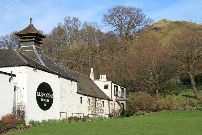 Stirling Castle and Whisky Very Small Group Tour from Edinburgh - Morning Start From Waterloo Place: Be Ready for an Early 8:30