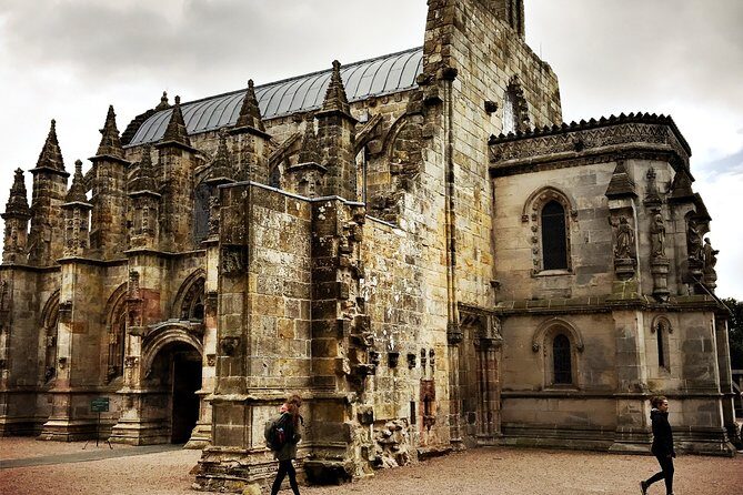 Stone & Story: Rosslyn Chapel & Melrose Abbey Private Day Trip - Scott’s View: River Tweed and the Eildon Hills in One Hour