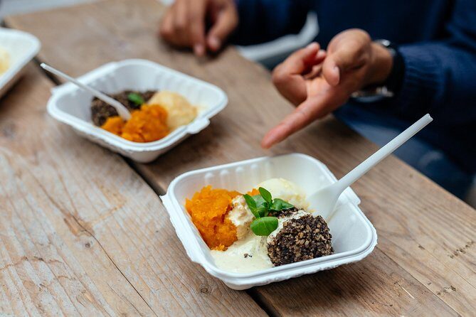 The 10 Tastings of Edinburgh With Locals: Private Food Tour - What the tastings feel like in real life: more fried than fancy