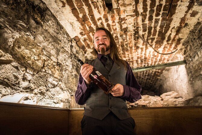 The Best Harry Potter Tour & Whisky Experience - Waverley Station stops the “train magic” in real life
