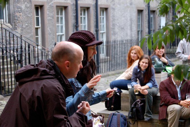 The Edinburgh Literary Pub Tour - Where the Tour Starts and How the Two Hours Flow