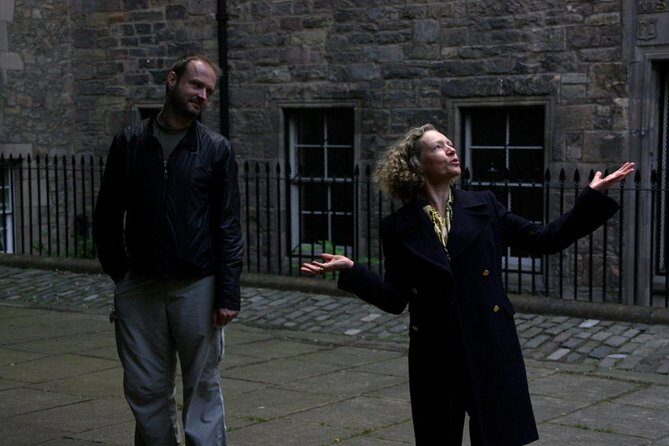 The Edinburgh Literary Pub Tour - Getting a Feel for the Old Town Stops (Grassmarket to the Wynds)