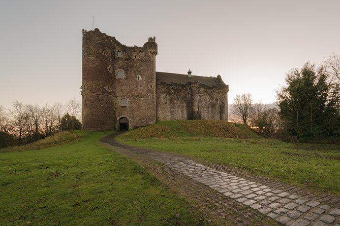 The Outlander 1 Day Experience - Stop 1: Falkland, the Inverness Stand-In for Claire and Frank