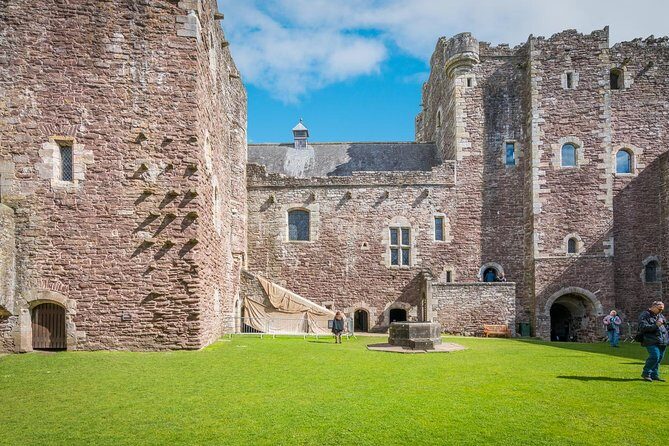 The Outlander 1 Day Experience - Why the Guide Style Can Make or Break the Day