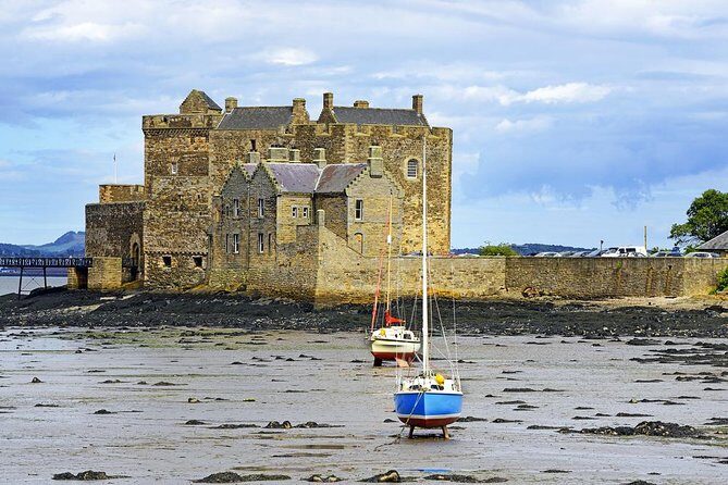 The Outlander 1 Day Experience - Stop 2: Culross and the Cranesmuir Story Behind Mercat Cross