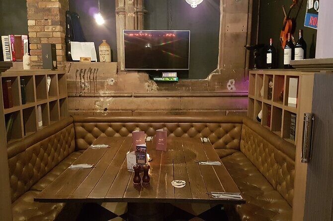 The Royal Military Tattoo Edinburgh City Tour Rosslyn Chapel and Dinner - Dinner at a traditional Scottish pub: the calm chapter before the chaos
