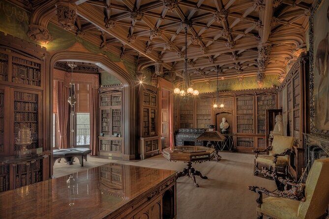 The Scottish Borders Full-Day Private Tour in a Luxury Minivan with Local Guide - Traquair House: Scotland’s oldest continually inhabited property