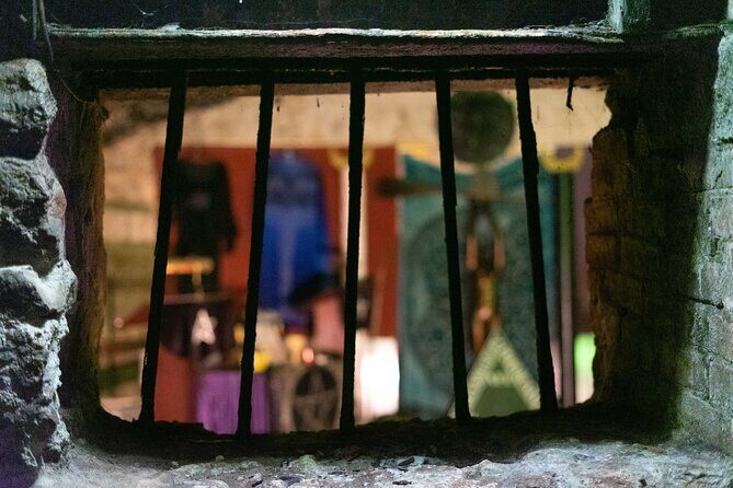 Underground Vaults Walking Tour in Edinburgh Old Town - The stairs and tight spaces: what entering the underground really means