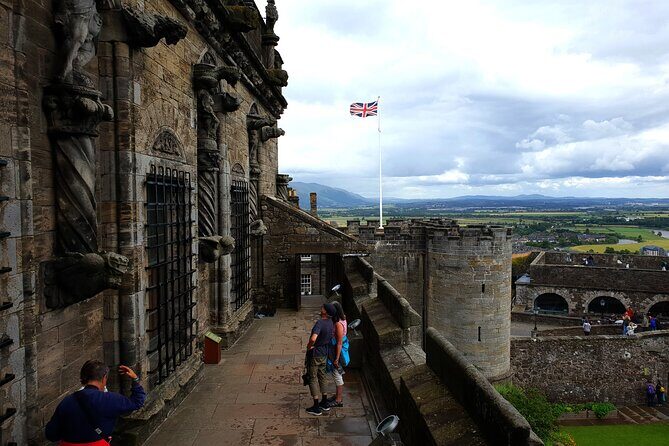 Wallace monument, Stirling Castle, Linlithgow Palace Private Tour - Price and value: what you’re really paying for
